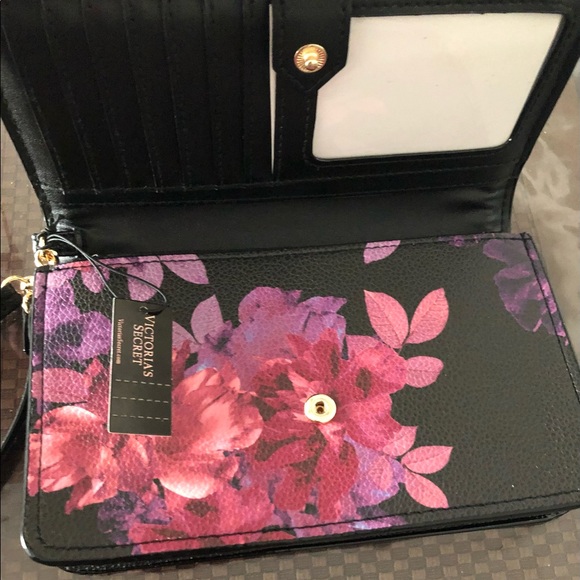 VICTORIAS SECRET TECH WRISTLET - Picture 5 of 5